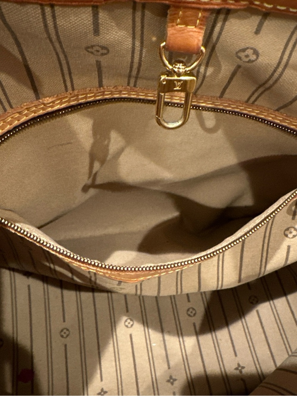 Louis Vuitton Monogram Canvas Shoulder Bag — Brown & Tan - Picture 14 of 14